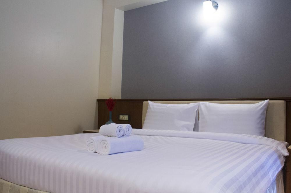 Hatyai Holiday Hotel Хатъяй Экстерьер фото