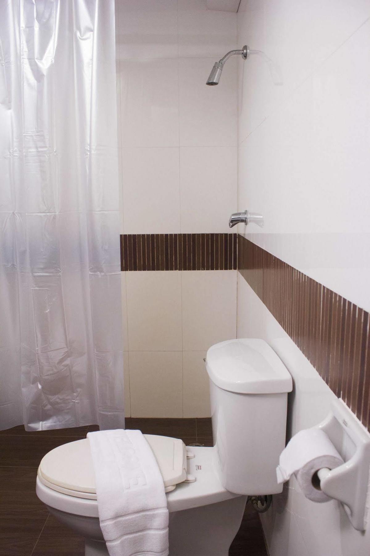 Hatyai Holiday Hotel Хатъяй Экстерьер фото