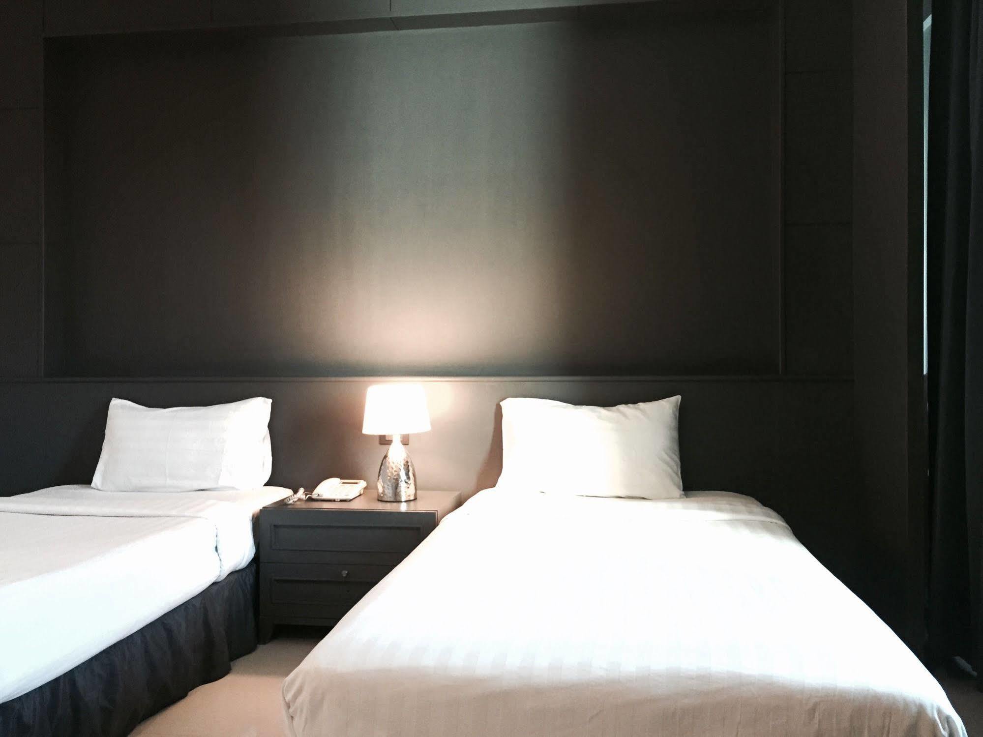 Hatyai Holiday Hotel Хатъяй Экстерьер фото